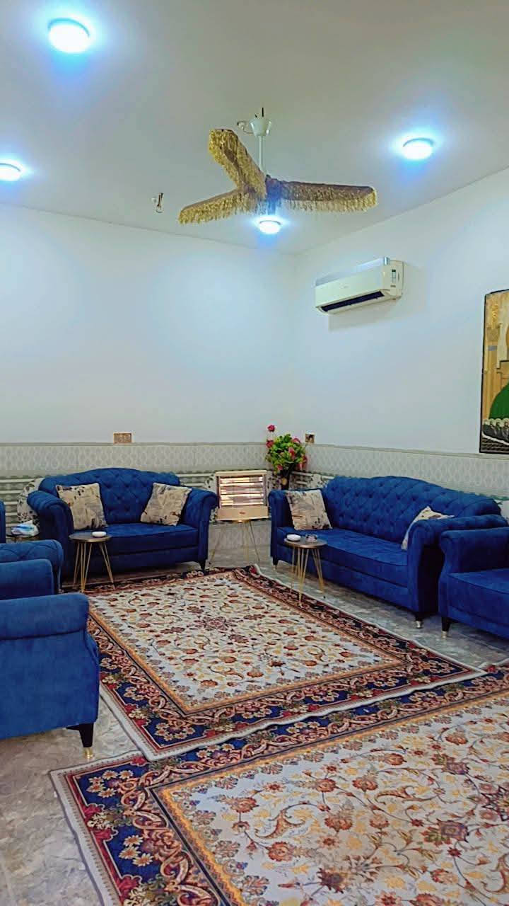 قطعه بمساحة 550متر سند 25 فلاحه
تحتوي ع دار حديث بمساحة 125متر يتكون من غرفتين نوم مع صاله واستقبال ومطبخ ومجاميع صحيه عدد 2 مع حديقه وكراج سياره بسعر90 قابل للتفاوض في الحسينيه  منطقه العسافيات قرب سوق العطيشي


**إذا كنت صاحب هذا الإعلان وتريد حذفه لأي سبب، رجاءا أرسل رسالة إلى الدعم الفني**