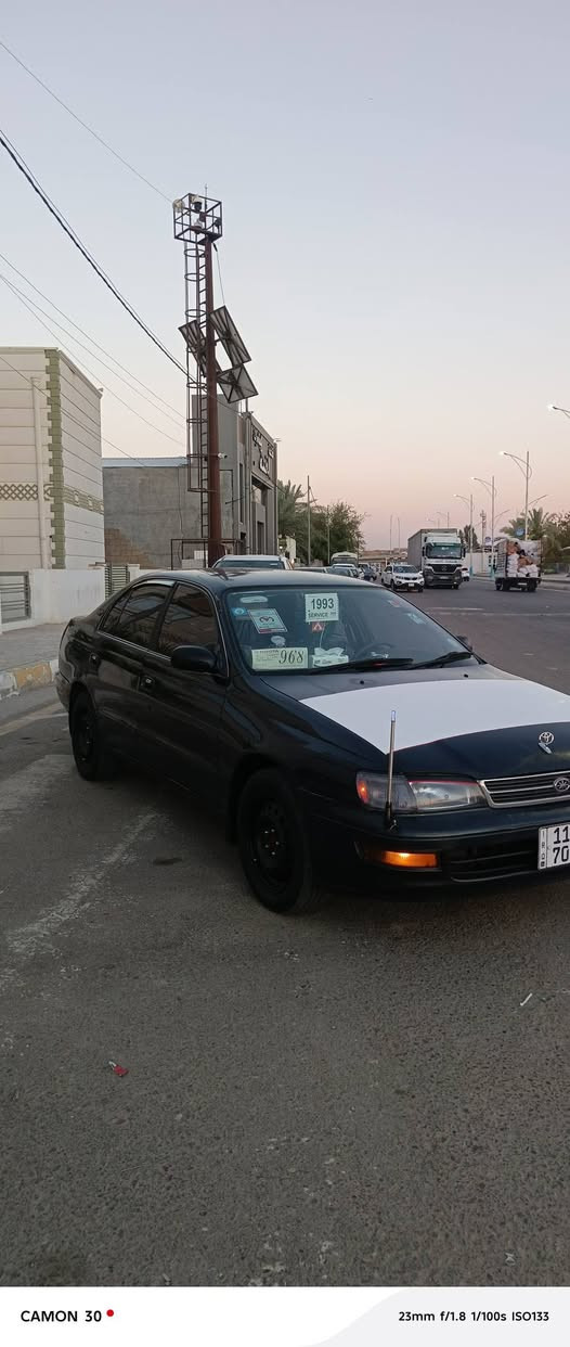 سلام عليكم من رخصت الادمن تيوتا كورونا موديل 1993 سياره بلاديه بدون صبغ بدون ضربه بدون بارد حداديه حلوه صدر امامي خلفي كامل تخم تاير تبريد ثلج سياره رقم بغداد باسمي تحويل ثاني يوم المكان فلوجه كورنيش سعر 45 بيه مجال بسيط  للاستفسار ***********
