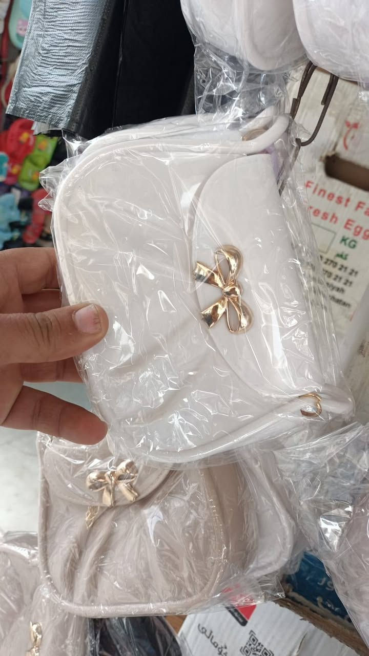 متوفر جنط اطفال 
سعر 5الف 
مكان حي الوحده يم مدرسة المأمون


**إذا كنت صاحب هذا الإعلان وتريد حذفه لأي سبب، رجاءا أرسل رسالة إلى الدعم الفني**