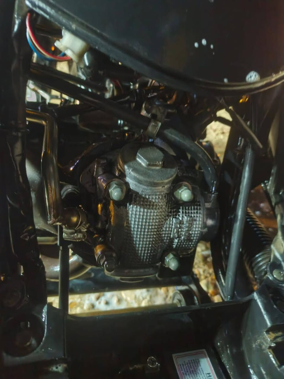 سلام عليكم للبيع دراجة ماكس عدلة نوع ياباني سرعة 120 دراجة رمبة بلادي اي نقص مابيها عل فحص مكينة شرط ما مفتوحة بيها شيال اصلي مال رمبة وفج عمبار كرزي اصلي سعر 650 وبي مجال


**إذا كنت صاحب هذا الإعلان وتريد حذفه لأي سبب، رجاءا أرسل رسالة إلى الدعم الفني**