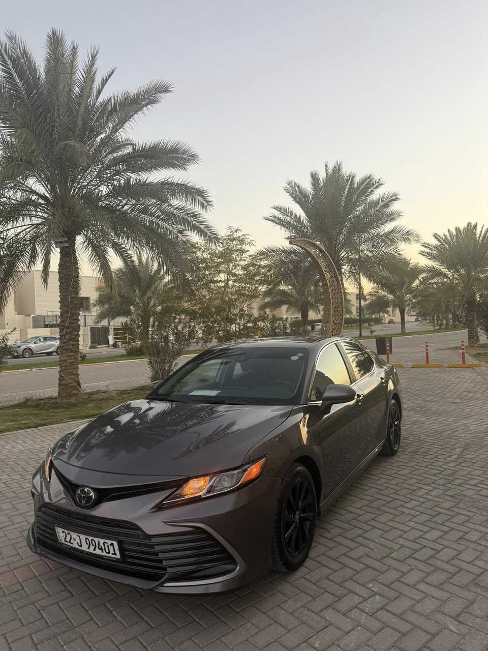 سلام عليكم  كامري 2024 امريكيه اخت الزيرو ماشيه 28 km مواصفات LE السياره مامتعوبه مال جناي دهن وبانزين ماشامه العادي بس محسن نضيفه وحادثه مال امريكا كلش حلو جانبي  بس اللي موجود با الصوره فقط اي ستفسار  ***********
