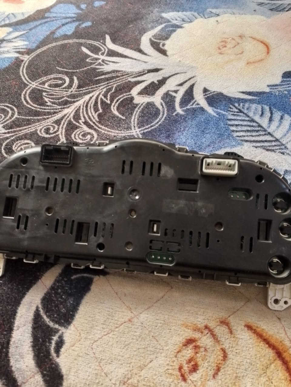 سلام عليكم شباب عينه النتره ليزريه البيع العنوان ب العماره رقم الهاتف ***********
