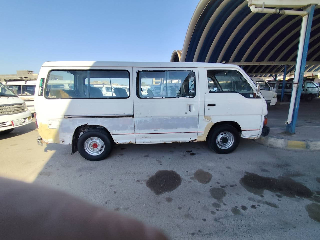 سلام عليكم من رخصت الادمن نيسان اورفان موديل 93 سيارة جاهزة كير مكينة اكسل كفالة باتري تخم تاير كهربائيات كلهة شغالة السيارة جاهزة 14نفر مكاني كوت السعر 25وبيهة مجال بسيط حك الجية الاستفسار التواصل على هذا مابي واتساب فقط اتصال.
***********
