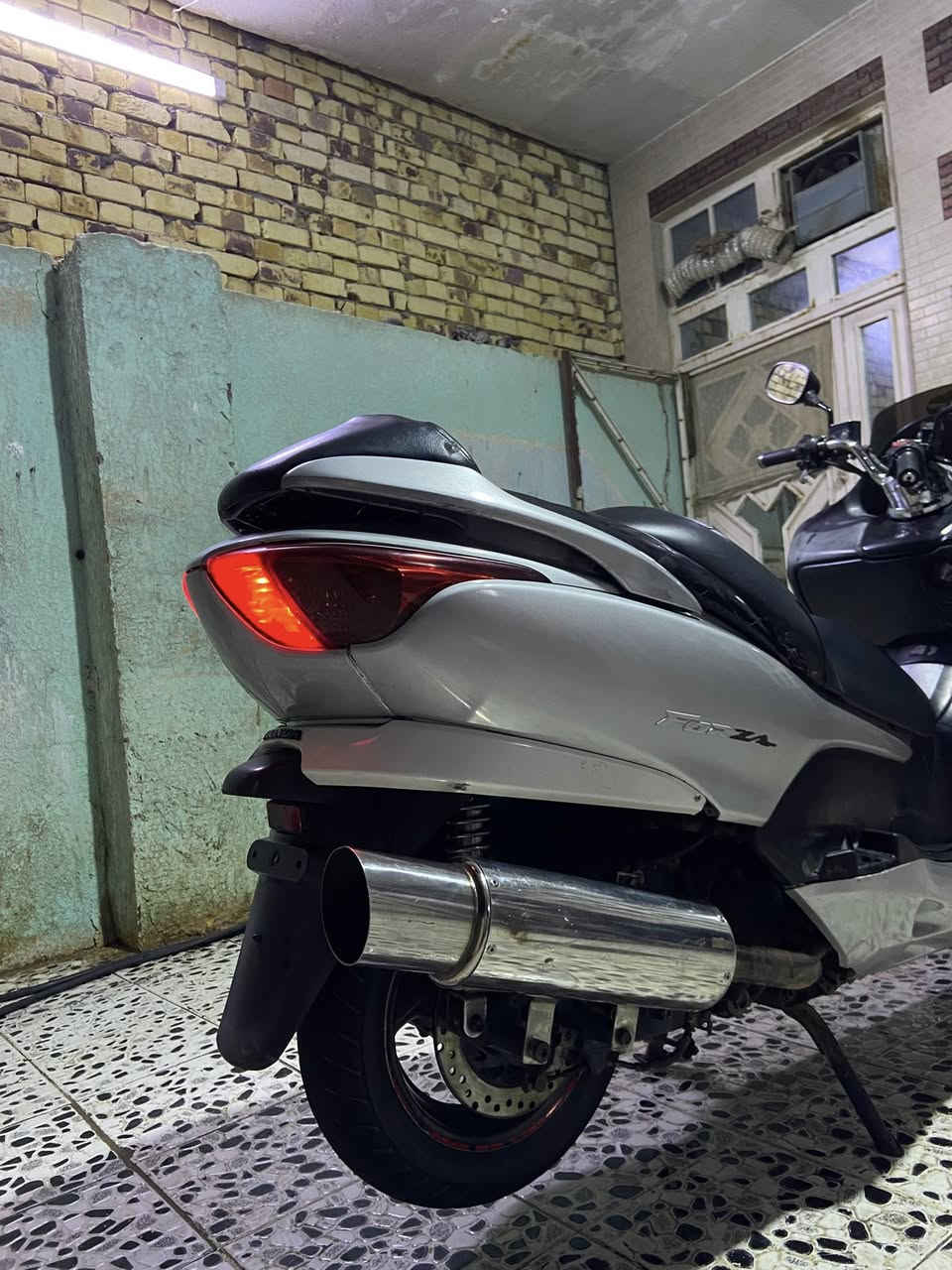 السلام عليكم 08 البيع دراجه جاهزه من كلشي  مكانه الكوت سعره 750 بيها مجال رقم ‭  0783 163 3309‬
