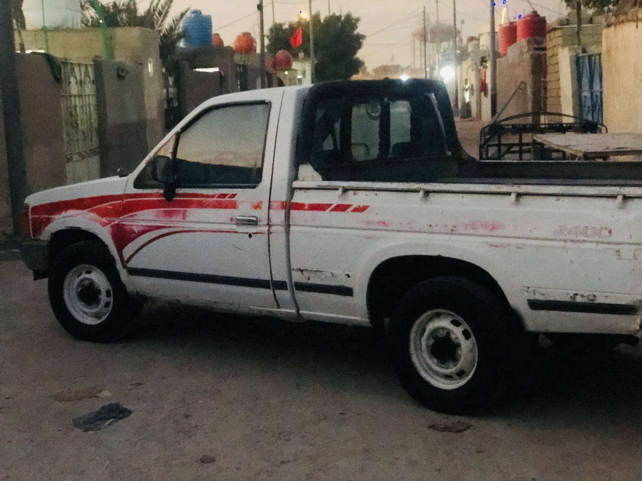 السلام عليكم نيسان تك موديل ١٩٩١ السياره جاهزه حداده كير ومكينه ونجي كير عادي السعر ٤٠ وبيها مجال للتواصل ***********
