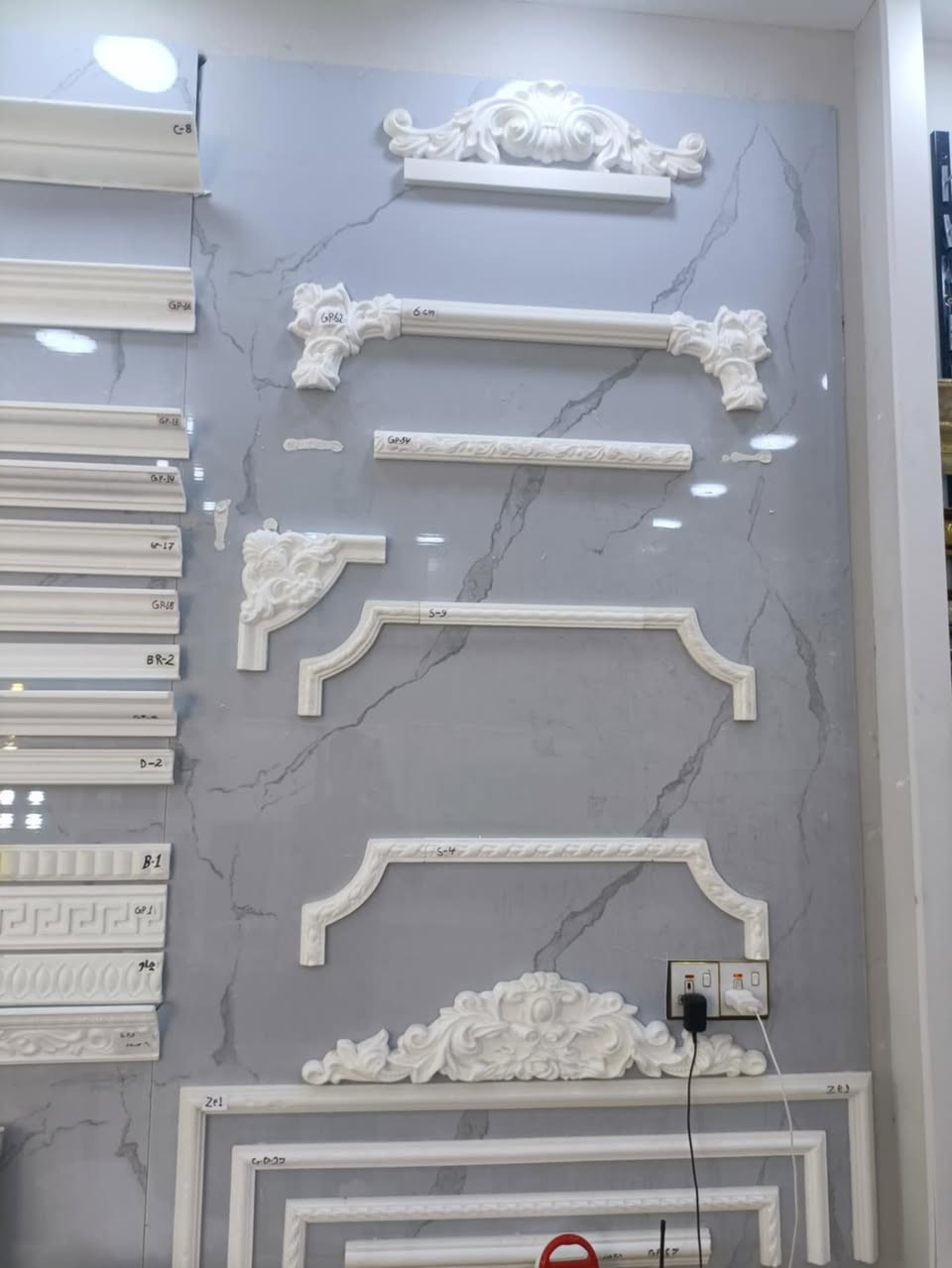 خلي بيتك اجمل ويانا 💯💥💫
ديكورات جنيد اغا سقوف مغربيه و فلين 
بمواد اصلي درجه اولى 💯


**إذا كنت صاحب هذا الإعلان وتريد حذفه لأي سبب، رجاءا أرسل رسالة إلى الدعم الفني**