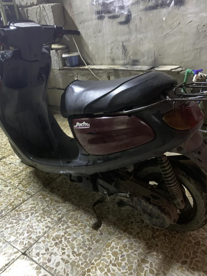 السلام عليكم ماطور بزون نفخ للبيع شاصي شرط سعر 215 قفلو من الاخير ابو ال180 لا يعلق


**إذا كنت صاحب هذا الإعلان وتريد حذفه لأي سبب، رجاءا أرسل رسالة إلى الدعم الفني**