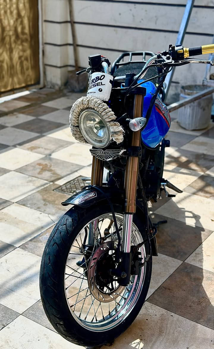 الحلوه للبيع
دايون Latti
محرك ٢٠٠ مكفول
اوراق اصولي كامله
الموديل ٢٢ ماشيه ١٧٥٠٠
تشغيل عن بعد جهاز انذار وبعد اضافات بسيطه
نكره باي وقت 
سعر ١٤٥٠  وبيها مجال للطيبين
مكاني بابل مركز ***********
