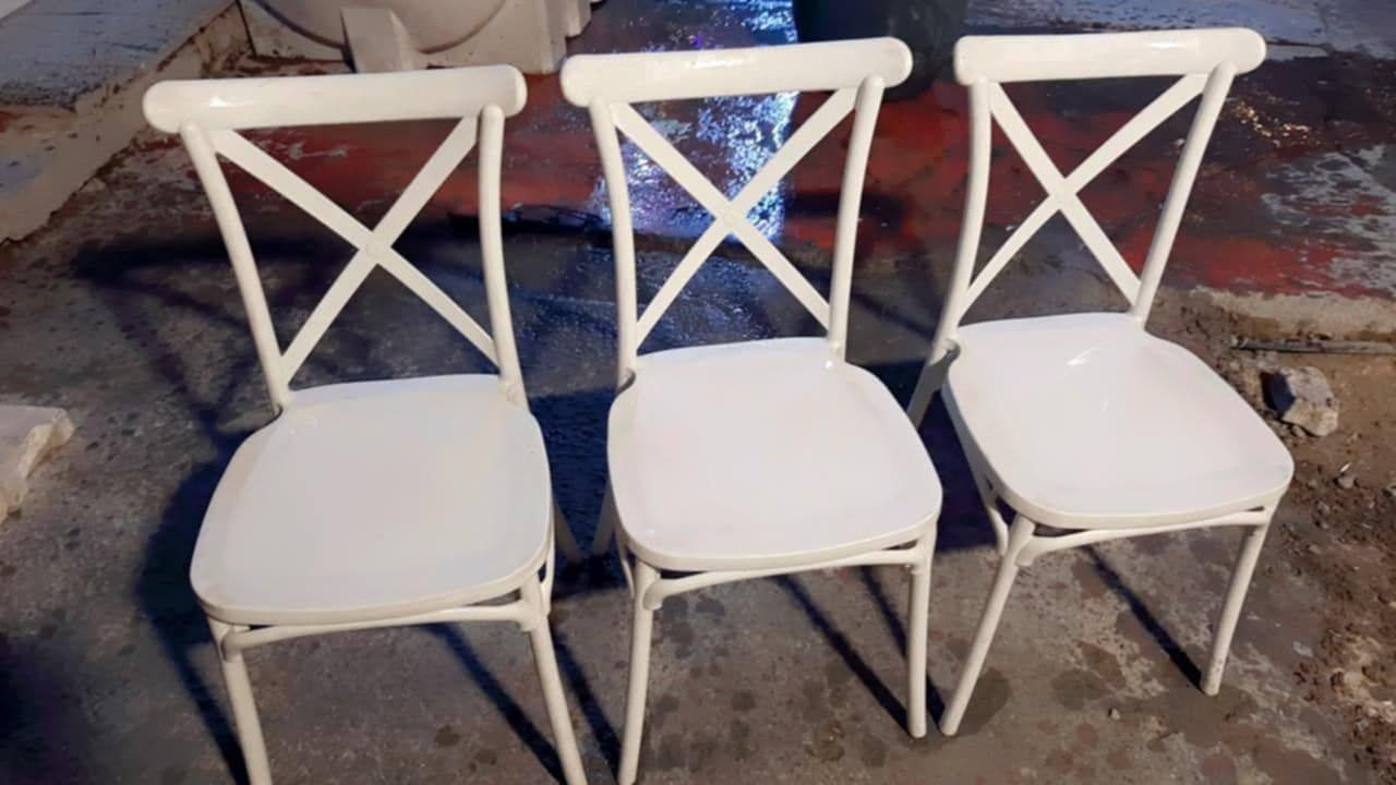 للبيع مكان بغداد الحرية *********** العدد 100 سعره الواحد 8
