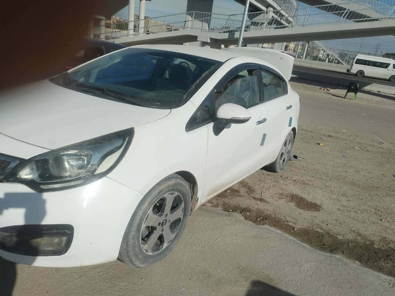 السلام عليكم كيه ريو مديل ١٣ خليجه فول مواصفات عده بصمه وفتحه  باسمي سنويه مجدد ٣١ هزه جديده مابيه حدث بيه صبغ بل باب اثر طخات خفيفه الغود شواصي كله مكفول  مكينه ١٤٠٠ كير خير من الله صدر كله جديد جاهزه السعر ٨٠ وبيه مجال وذا اكو مراوس ***********
