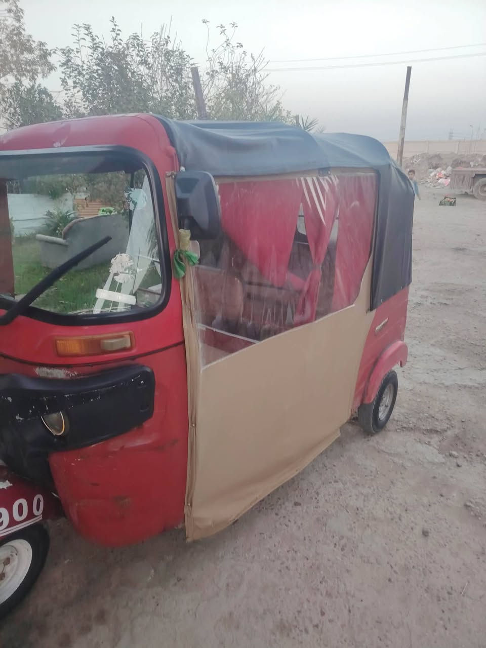 سلام عليكم تكتك للبيع موديل ١٨ السعر بتلاثه وبيه مجال بصيط العنوان بغداد الدوره بيه شويه نقوصات بس شغاله وهاذ رقمي *********** بي وتساب هم
