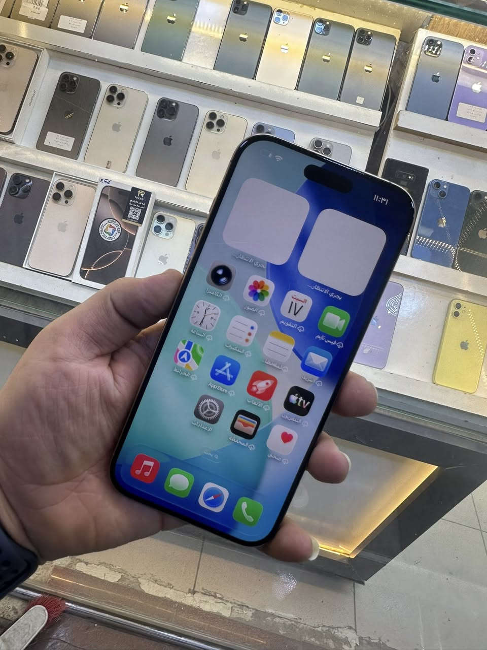 ايفون 16 بروماكس مستبدل شاشه تفصيخ مال جهاز فقط بطاريه 91 الجهاز ماستر النضافه الف السعر 925 الف
 مكاني بغداد زيونه للاستفسار ***********
