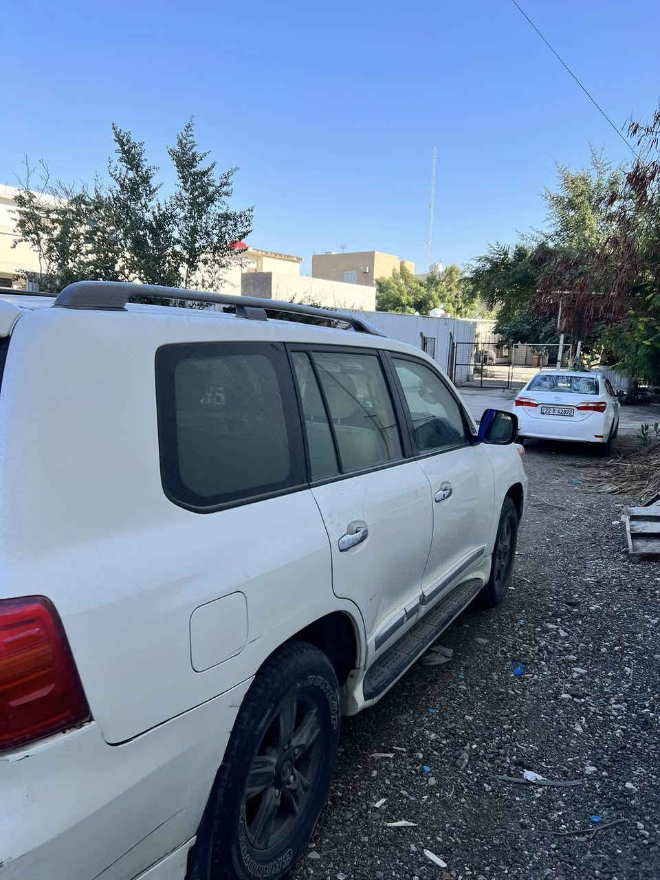 لاندكروز ٢٠١٢ بيه بابتين جهة السائق مبدلات نفس اللون
رقم مثنى باسمي مكان السيارة الكاظمية السعر ٢٨،٠٠٠$
هاتف ***********/***********
