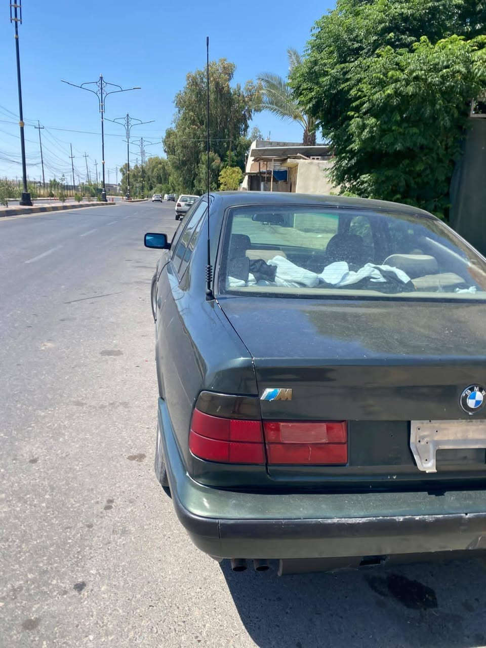 الحلال للبيع 525 كبس مسكر
كير عادي
 سلايت
بجم دخاني صلايب زنون 
جامات كهرب اوتو
مري منفصل
رقم جديد أوربي بسمي
طخم تاير وويل خليه جديد
طخم امامي خلفي نضيف
حته ABS شغال شرط 
 سيارة بدون ضرر خلاص بدون خياس وضع شركه شرط
 داخل يحتاج دوشمه واذا تحب تصبغ براحتك
مكاني موصل رشيديه سعرة 47 وبيها مجال للطيبين

 وكلشي اكو بالسوك حبايبي النضيف والجهاز والتعبان بسعره فا لاتقارن
 رقمي للتوصل 9647782037926
