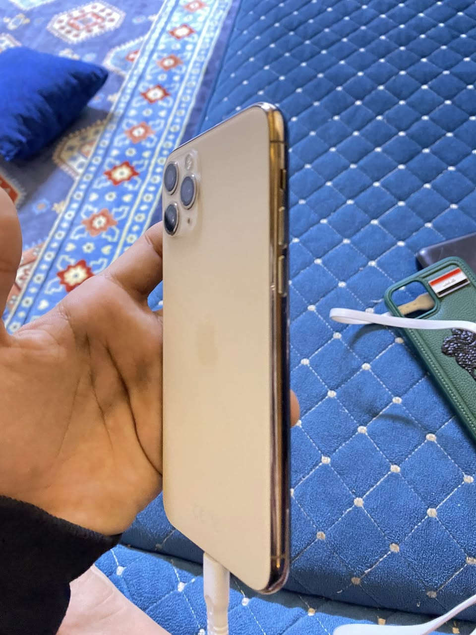 ايفون 11 برو ذكره 64 بطاريه 80 دبل سيم مبدل شاشه فقط فيس إيدي شغال سعر 210 مراوس اب 12 برو أو برو ماكس 
***********
