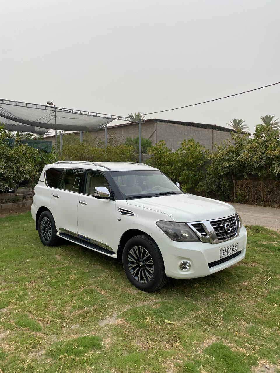 باترول خليجي ٢٠١٢
***********
***********
باترول خليجي موديل ٢٠١٢ بيها باب السايق شبرين صبغ و الجنطه فوك الرقم صبغ و باب السكن هم شبرين صبغ و  شويه تعديل  محرك مرغوب ٥.٣ ثمانيه سلندر محرك و الكير بشرط ماشيه ٢٦٠ الف كم و زوجين تايرات جداد عليها السياره جاهزه بدون اي نقص السنويه جديده لحد ٢٠٢٧ تحويل ثاني يوم والسعر ٢٣٠ ورقه
