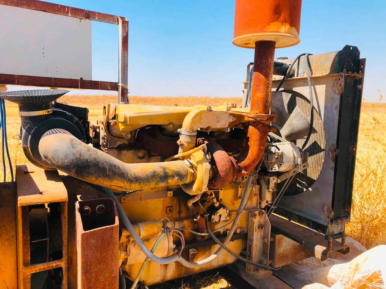 السلام عليكم 
يوجد مولده للبيع 
بيركنز 6 بستم ￼￼￼100kv
شرط الفحص والتشغيل 
للاستفسار الاتصال على الارقام‬ 
***********
‭  ‭***********
موصل ناحية ربيعه
