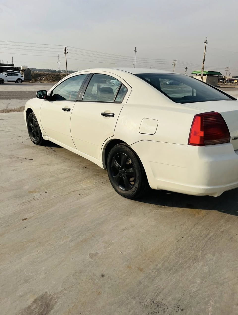 السلام عليكم مشتبوشي 2007 محرك 2400 محرك وكير مكفولات تخم تاير صدر كله جديد تبريد ثلج دوشمه جديده باتري جديد مصبوغه عام جماليه فقط مكفوله من ضربه وتبديل رقم بغداد ال 29 بسمنه السعر 65$وبيه مجال المكان واسط الصويره لاستفسار ***********
