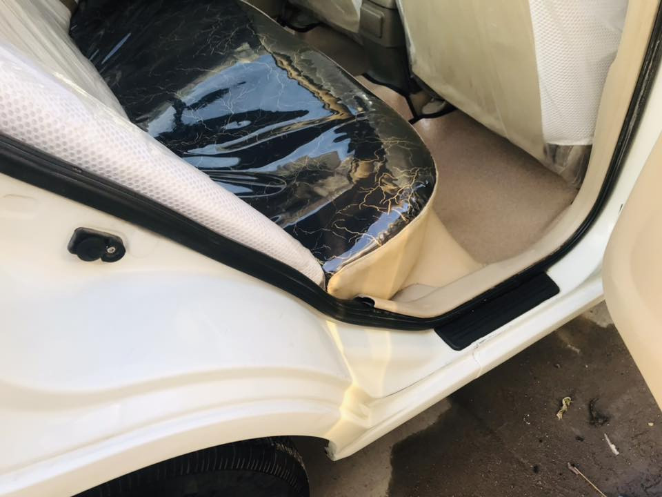 بيع مستعجل موديل ٩ كفاله صبغ وبارد رقم وهزه جديد ماناقصه شي 105 وبيه مجال قليل    ***********
