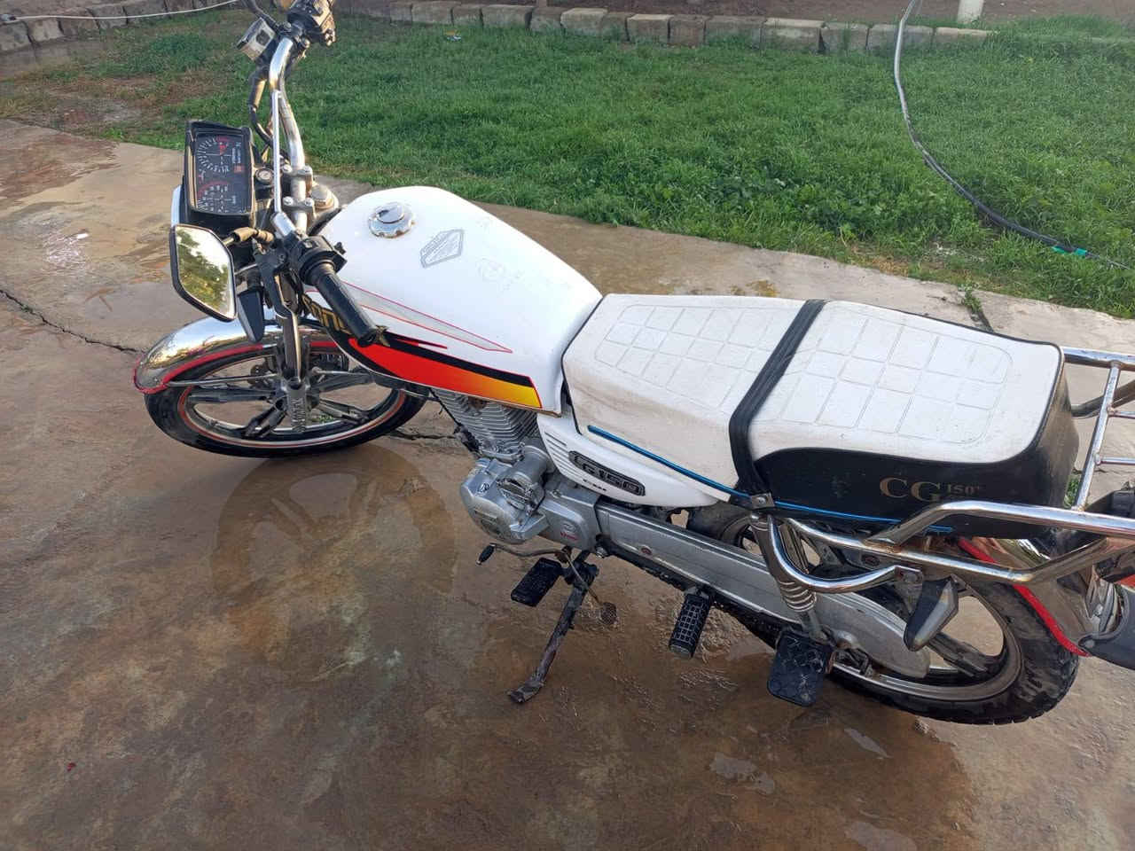 السلام عليكم
دراجة سيفان ٢٠٢٠  ٥ كير سعر ٤٢٥ وبيهه مجال مكاني شهربان
***********
