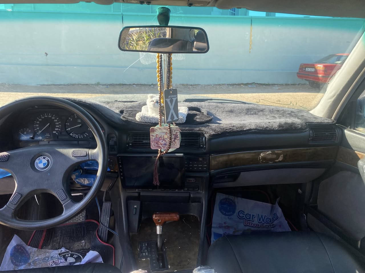 سلام عليكم اللبيع فقط BMWموديل 1992  كير ومحرك بشرط 735 اصل وفصل  سيارة جاهزة مجهزة من كلشي  سيارة متعوب عليها مال جناي تبريد ثلج   تخم تاير ويل شعاع  سنوية ال 28  شاشة ودمام صدر امامي جديد دبلات امامي خلفي  كشنات جلد كهرباء  سعر 63 ورقة وبيها  مجال مكاني لانبار قضاء حديثة   ***********
