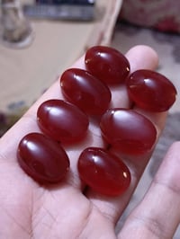 تحف من العقيق اليماني الاحمر طبيعي بالذمه حر سعر قطعه 40 الف 077652932...