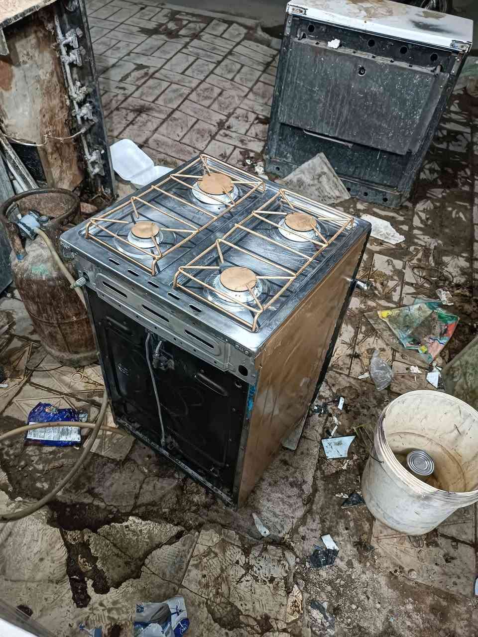 #مصري
أربع مشاعل + أفران ٢ يشتغل سوه 
١٠٠ وبية مجال قليل 

#ملاحظة 
جميع الطباخات إلي نبيعها بينها ضمان لمدة ست أشهر.


**إذا كنت صاحب هذا الإعلان وتريد حذفه لأي سبب، رجاءا أرسل رسالة إلى الدعم الفني**