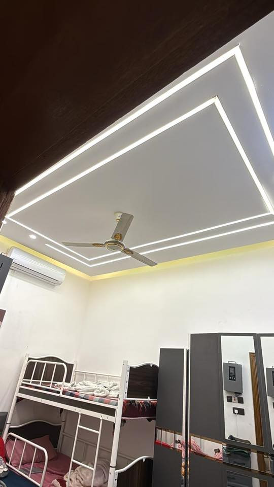 ١٠٠م مربع طابق واحد شغل فول ورباط الجمعيات الأولى حجي حسن الثانيه الاربع سايدات بلفرع مال اسواق الحجي 
سعره ٨٥ وبي مجال كلش قليل 
زراعي قرار ٢٥ للاستفسار الاتصال على الرقم ***********
