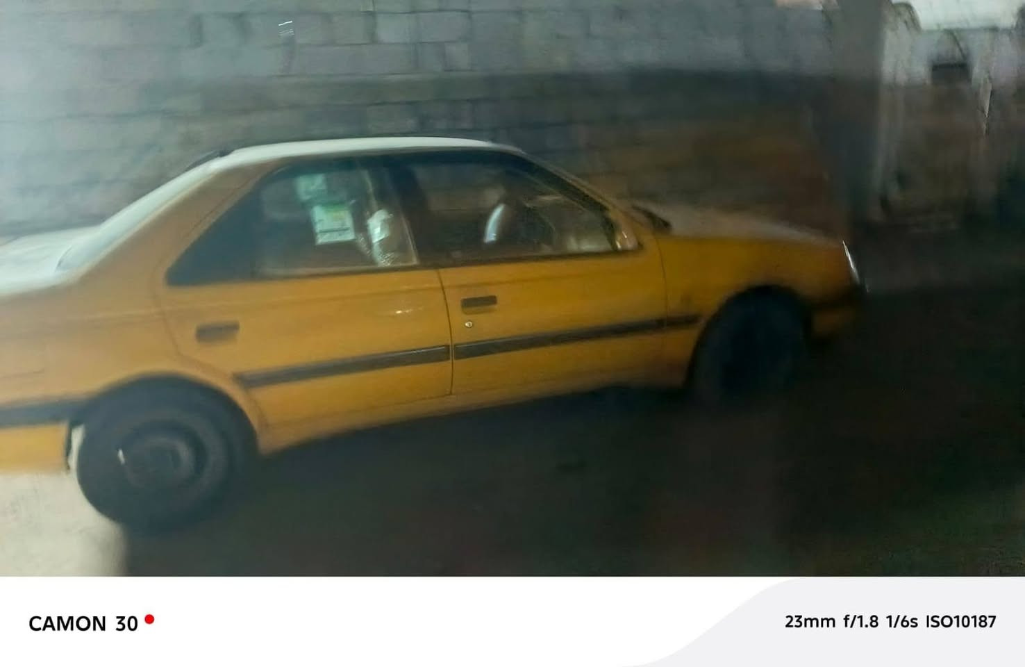 سلام عليكم بيجو 405 موديل 2012 سياره حلوه موما ناقصه اي شي ومتوازي عله بيعته سنويه 2028  السعر 27 وبيه مجال عنوان الشعيبه قرب محطه الكهرباء ***********

