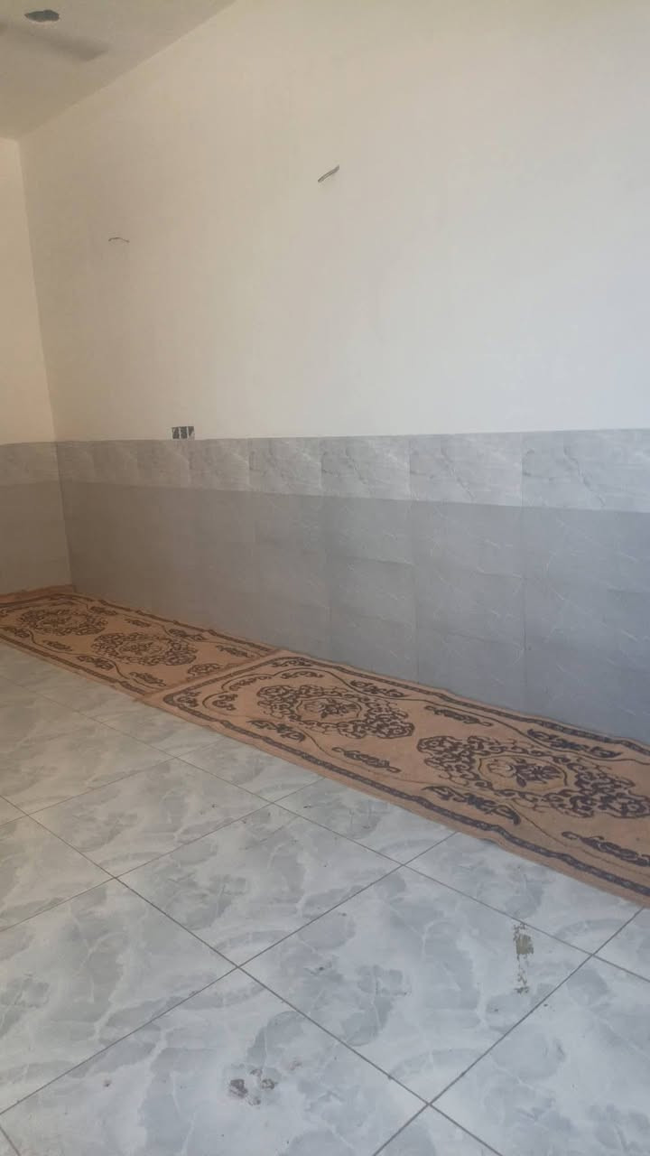 سلام عليكم بيت على الحولي شارع السياسين على مولده بل نزلت *********** تواصل
