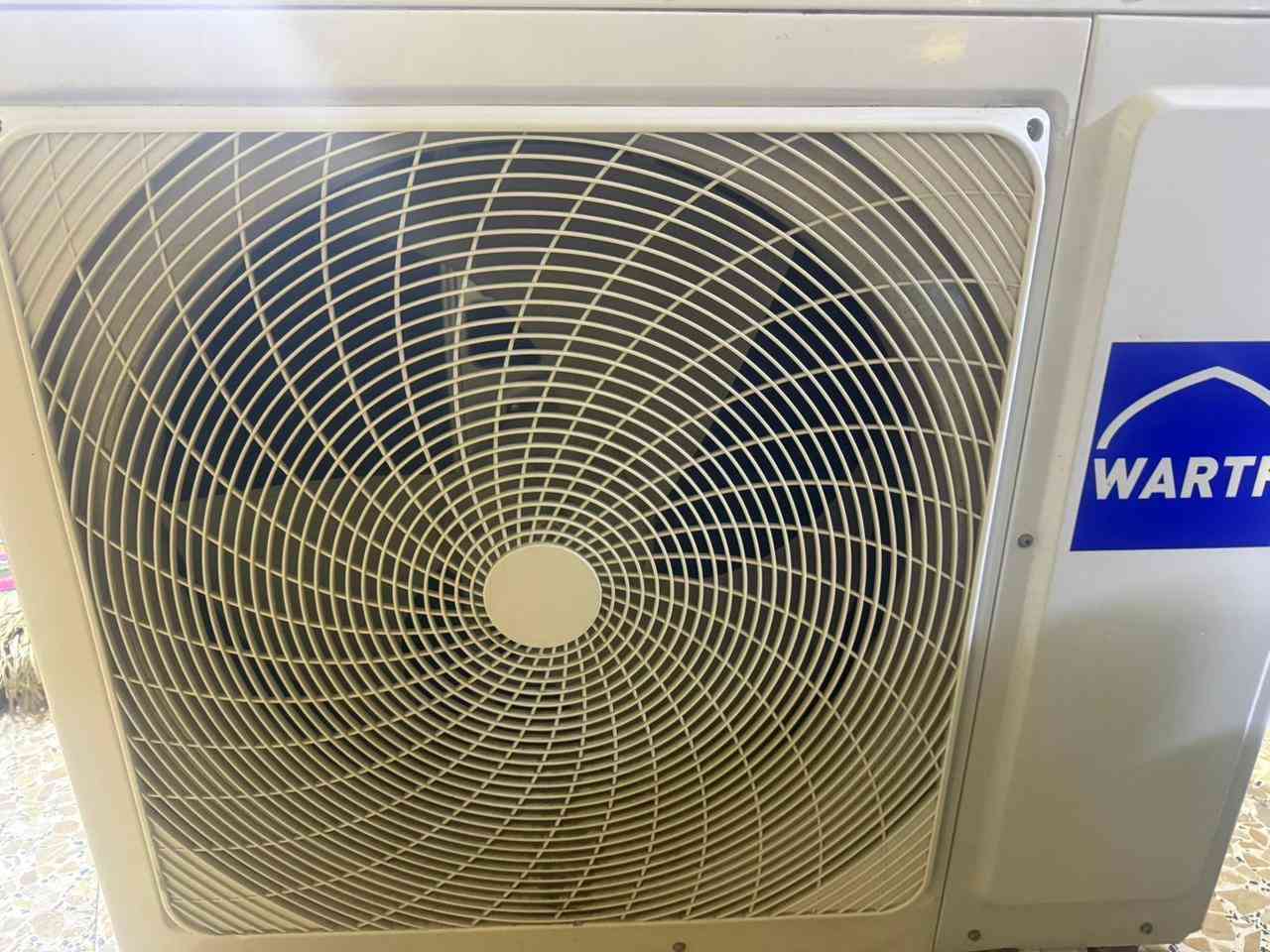 سلام عليكم 
سبلت جديد للبيع طنين 
الهاتف ***********
