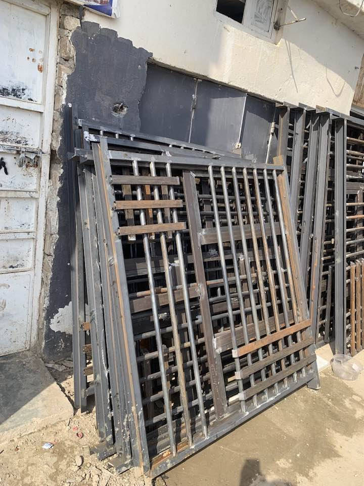 عرض خاص لفتره محدوده‼️‼️
ابواب وشبابيك حديد   بلاستك وبيها انواع القياسات 
البوب البلاستك بـ65 الف النوعيه ساراي ( Saray ) 
البوب الحديد عرض طلاكه ونص السعر : 180 
والي بدون طلاكه عرض  ( متر ) السعر : 170
وشبابيك الحديد متر ونص في متر ونص السعر : 125 
ومتوفر عرض ( مترين في مترين ) ب175 الف فقط 
للاستفسار : ***********
الرقم الثاني : ***********
العنوان تكريت الديوم مقابيل مجمع جنه تكريت
