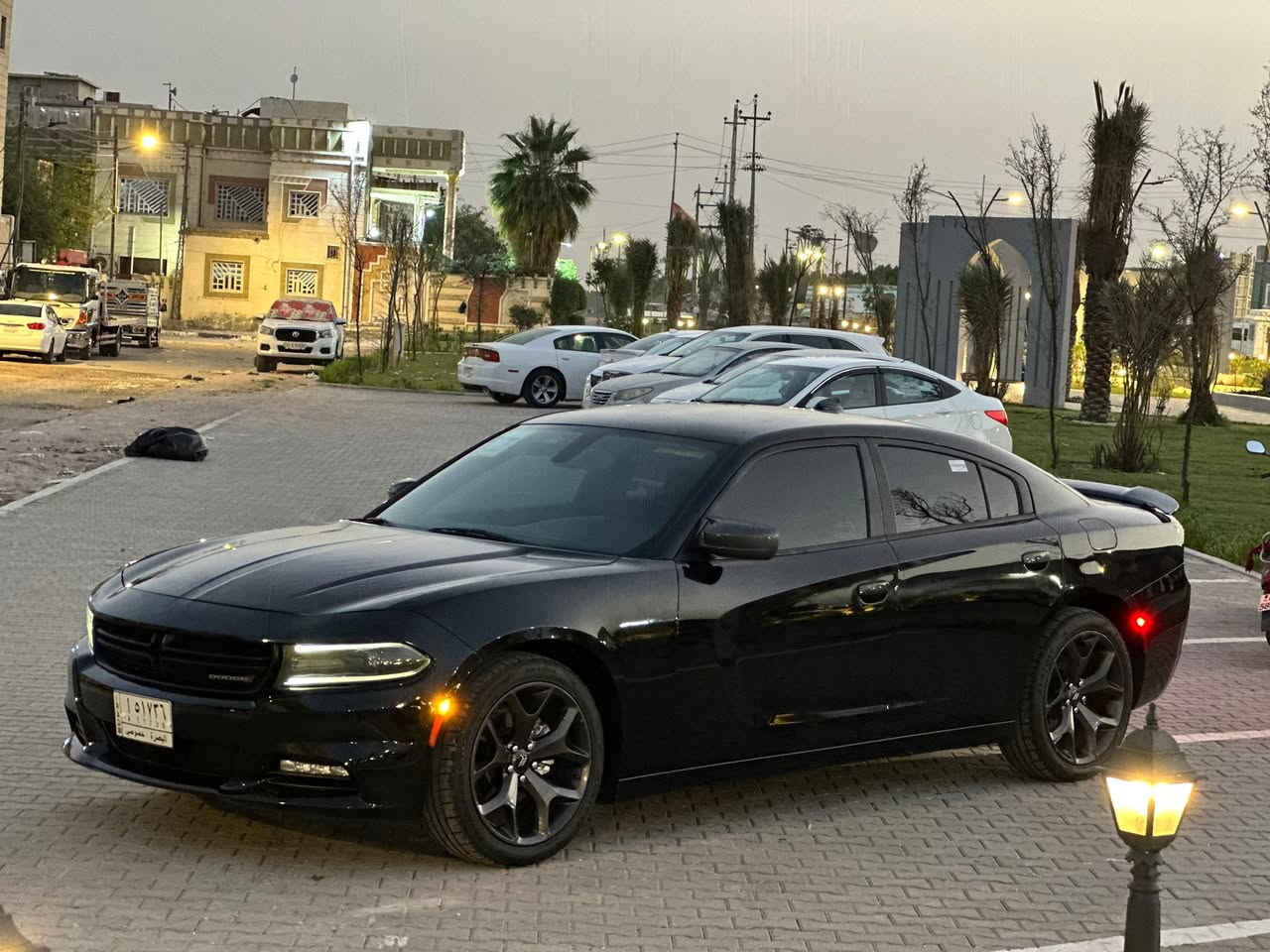 سلام عليكم 
دوج جارجر 2018 اصل بأسمي ماشيه 185 سعره 182 حادث جاملغ بنيد سنويه 29 فول عده فتحه البصره دور ظباط ***********
