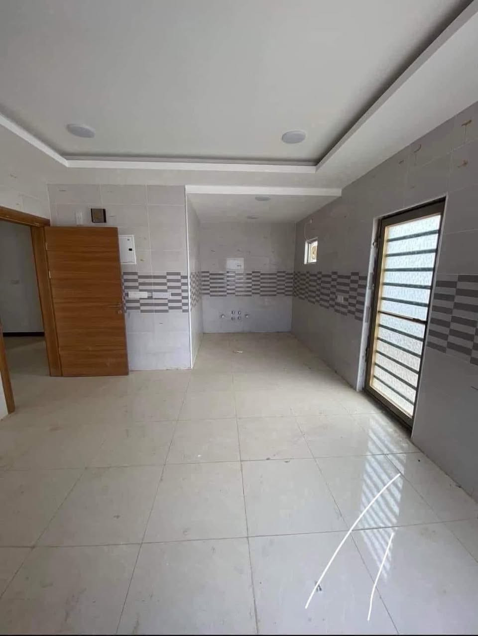 #دار_للبيع🏠

#الموقع : مجمع الاميرات 2 🌍

#المساحه : 250م ✨

#التفاصيل : مربع رابع طابقين 3 غرف الدار جاهز للسكن ومسدد كامل سند حر
✨
 
#المحافظة_للوساطة_العقارية 🌍
تسعدنا زيارتكم لمكتبنا 
📍في النجف - حي الاشتراكي - خلف شارع الروان 📍

للمزيد من المعلومات والتفاصيل عن العقار والمعاينه الميدانية يرجى الاتصال على
☎️***********☎️
☎️***********☎️
