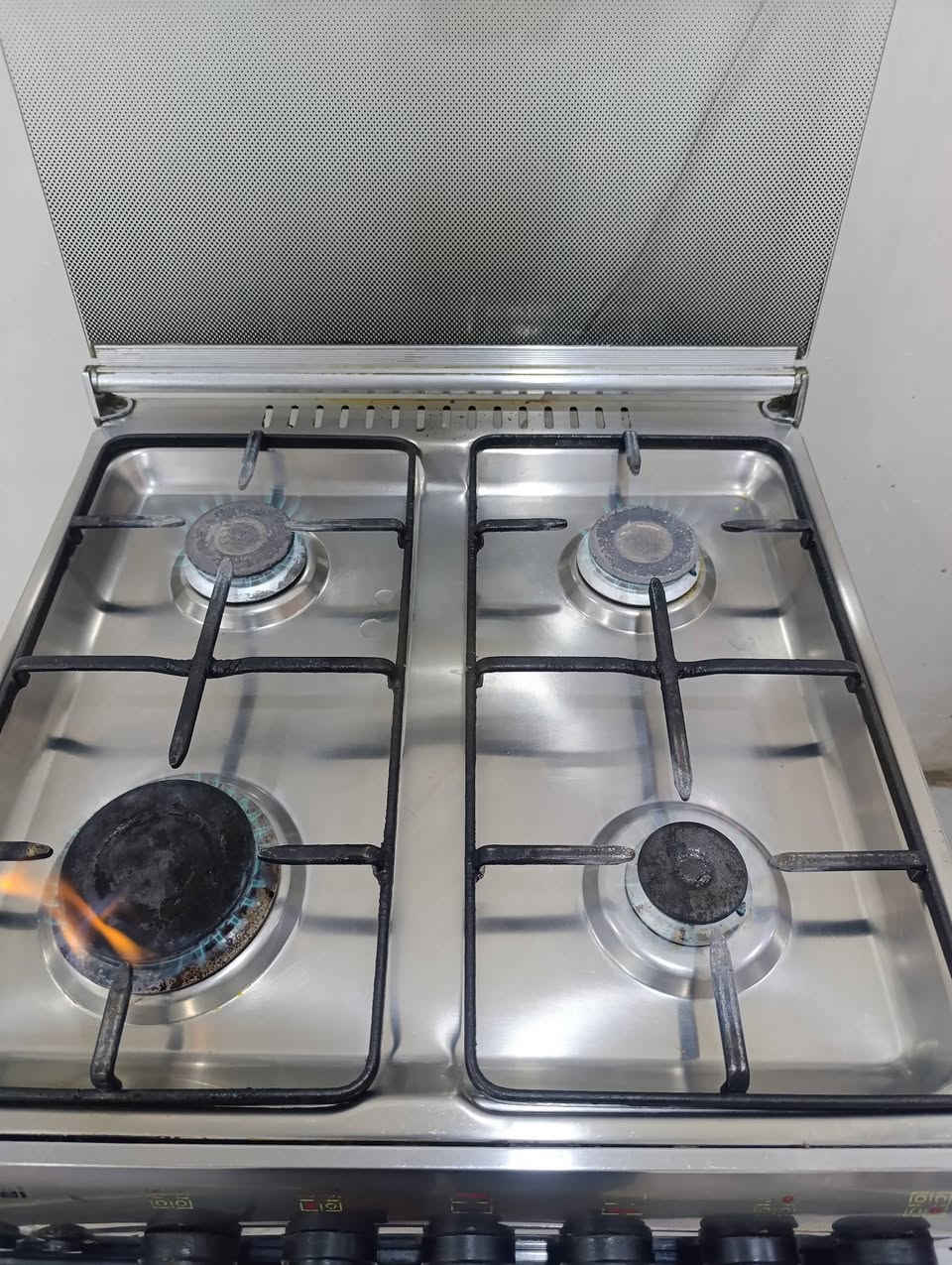 السلام عليكم.
للبيع قفل 150 بدون عمله.. 
نظيف ومابي اي نقص كله شغال مكاني الفلاحيه


**إذا كنت صاحب هذا الإعلان وتريد حذفه لأي سبب، رجاءا أرسل رسالة إلى الدعم الفني**