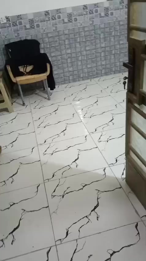 يوجد بيت مساحتة ١١٨م طابو زراعي سند ٢٥خدمات ماء كهرباء تبليط مجاري يتكون من غرفتين نوم صاله ستقبال مطبخ صحيات عنوان مدائن سلمان باك منطقه القادسية للاستفسار الاتصال *********** /***********واتساب فقط
