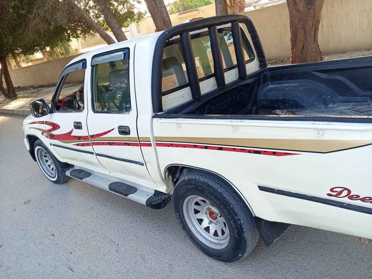 سلام عليكم بيكم دير 2006 مكفوله كفاله عامه مصبوغه صبغ عام للجماليا السياره رقم بغداد مشروع وطني السعر 40. وبيها مجال قليل رقم صاحب السياره ***********
