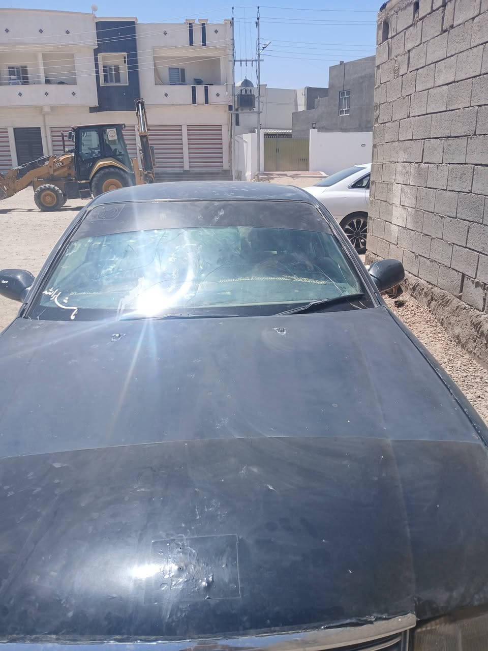 السلام عليكم توبوتاكراون بطه متصل رقم انبار دولي باسمي سنويه نافذه لغايه ٢٠٣١ قبل كم يوم جددتها هزه جدبده اللون اخصر غير محدد غرفتها زينه دشبول نظيف محرك ٢٥٠٠ اوكيرخيرمن الله الكشر كما موضح بالصور يحتاج ترتيب بيع او مراوس  كهربائبات شغاله تبريد عاطل موجوده بالرمادي السعر40 $ ببها مجالموبايل ***********
