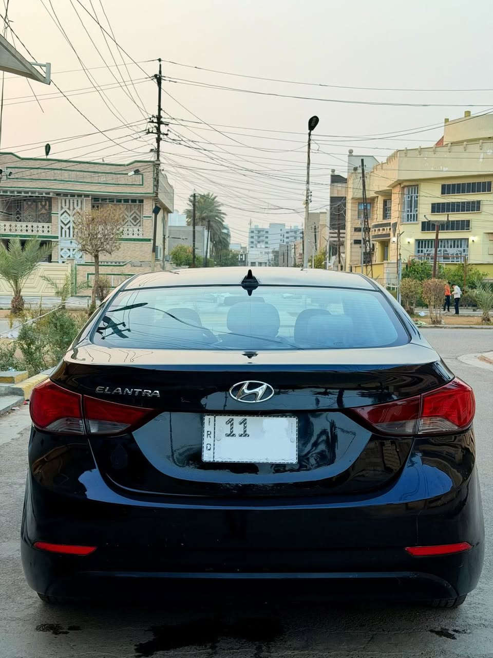 السلام عليكم
النترا ٢٠١٦ وارد امريكي 
رقم بغداد بأسمي تحويل ثاني 
حادثها قبق جنطه وجاملغ الخلفي بدون ايرباك 
شاشه وكامره بلادي اصلي ١٨٠٠ دوش مكفول من التبخير والتنقيص ماشيه ١٢٦ ميل حقيقي 
كير مكينه حداديه تخم تاير تبريد خير من الله 
سياره جديده جداً 
السعر ١٠٣ وبي مجال بسيط 
المكان بغداد 
رقم الهاتف ***********
((غير متواجد ع فيس))
