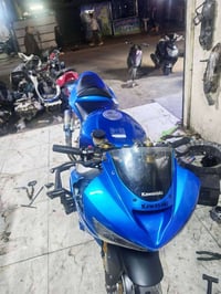 كاوسكي 2004دراجه خير من الله حلو بيهه تلحيضات بسيطه مكينته ما ملعوب بي...