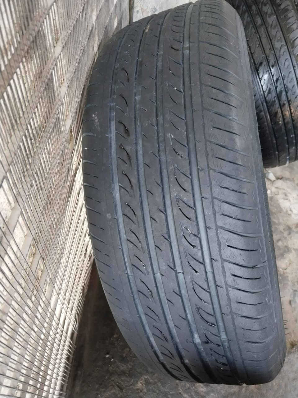 🟥🟥  سلام عليكم تخم تايرات وويالة نضيفات مابيهن شي 
مكان نجف حي العسكري قرب اسواق ادم سعرهن 150 وبيهن مجال حك الجية # مكلف بالنشر# رقم صاحبهن. ***********. للاتصال علة هذة رقم وبي واتساب تفاصيل اكثر اتصل. حجم 14 مال افيو 🟥🟥
