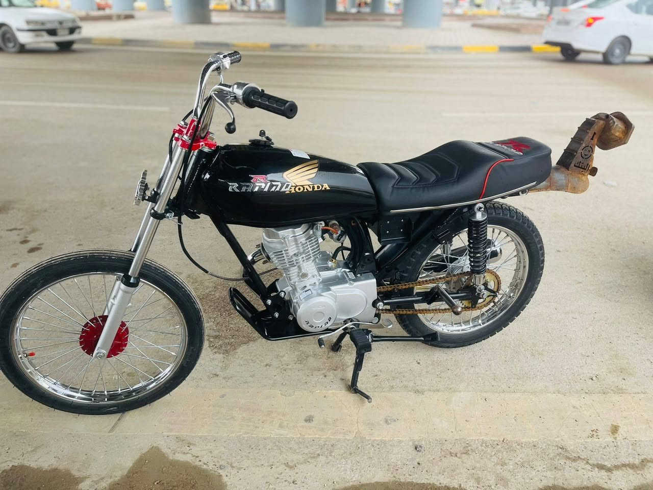 سلام عليكم رابيدو شاصي وغراض 26 اوراق كامله دراجه صارله 20 يوم من معمره كفاله عامه نضافه شوفت عينك شراي تعال خاص مو شراي اعبر المنشور عنواني مركز الديوانيه ***********
