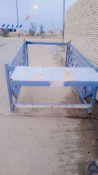 محجر للبيع السعر 250 وبي مجال،مكلف بالنشر التواصل ويه صاحب الرقم 07773...