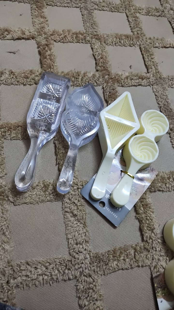 باقي هاي القطع  اخيرة
وعليهم عرض  بدل ال 4 الاف 
كل 4 قطع ب10 الاف فقطططط 🌚 
العضم عاج والاكرلك 
وكل عام وأنتو بالف خير 😅😍


**إذا كنت صاحب هذا الإعلان وتريد حذفه لأي سبب، رجاءا أرسل رسالة إلى الدعم الفني**