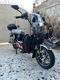 للبيع موطور شحن هيوشه شكل 26 موطور مستخدم قليل وبطاريته فول وعلا فحص و...