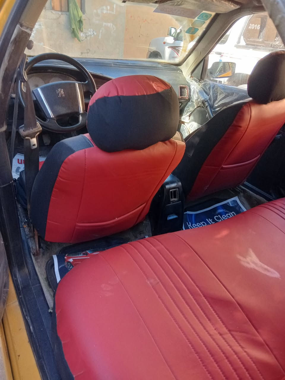 سلام عليكم بيجو بارص مديل 2012 مكينه كير حداديه تخم تاير رقم بصره الماني سعرهه ب15 للستفسار التصال عله الرقم ***********
