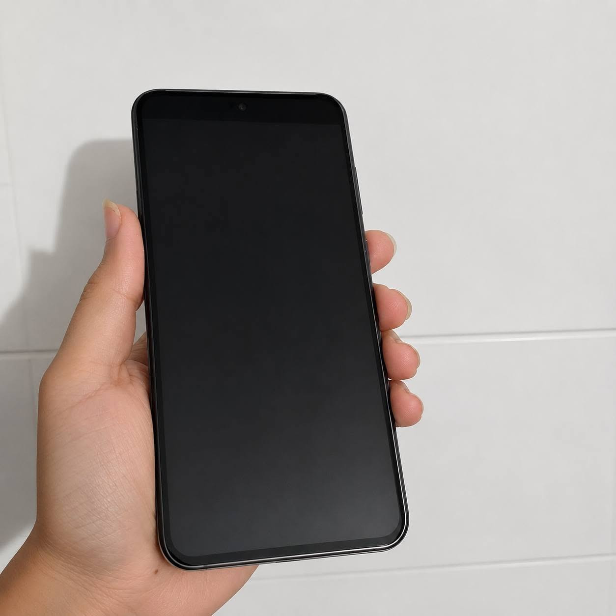 Samsung galaxy A55 5g
احسن ما تشتري تكنو لو بوكو هذا جهاز بي كلسي تحتاجه ومن سامسونك سرعه وسلاسة وعمر طويل وتحديثات ٤ سنوات و٥ امنية..
سعره مناسب بس علق ويجيك السعر😊 ذاكرة 256

المواصفات:
- حماية كوريلا كلاس فيكتوس بالظهر والشاشة اطار المنيوم
- مقاومة لمسافة متر جوة المي بشهادة ip67
- شاشة سوبر اومليد وتحديثات حتى عام 2029
-معالج اربعة نانومتر وذاكرة من نوع UFS,3.1
- كاميرا اساسية بمثبت بصري وحجم حساس 1.56 inch بدقة 50mp  وعدسة واسعة بمثبت فائق الثبات وعدسة ماكرو وكاميرا سلفي بحجم حساس عملاق 2.74 لتصوير ليلي اوضح
.. وضع تصوير احترافي بالفيديو والصورة مع حرية التعديل قبل التصوير 4k
-  ستيريو سبيكر بنقاء - 25 UFSL اعلى من معظم الاجهزة المتوسطة
- معالج بتقيم 726 الف نقطة على انتوتو والف نقطة على اختبار التحمل 3d mark
- عمر بطارية طويل 10 ساعات استعمال متواصل بلا انقطاع (يكفيك يوم لو كان استعمالك طبيعي)


**إذا كنت صاحب هذا الإعلان وتريد حذفه لأي سبب، رجاءا أرسل رسالة إلى الدعم الفني**