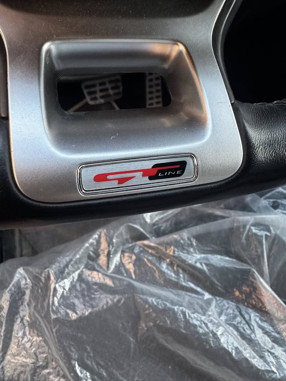 سبورتاج موديل 25 

جيتي لان 

ماشيه 11000

مكان بغداد

واتساب ***********
