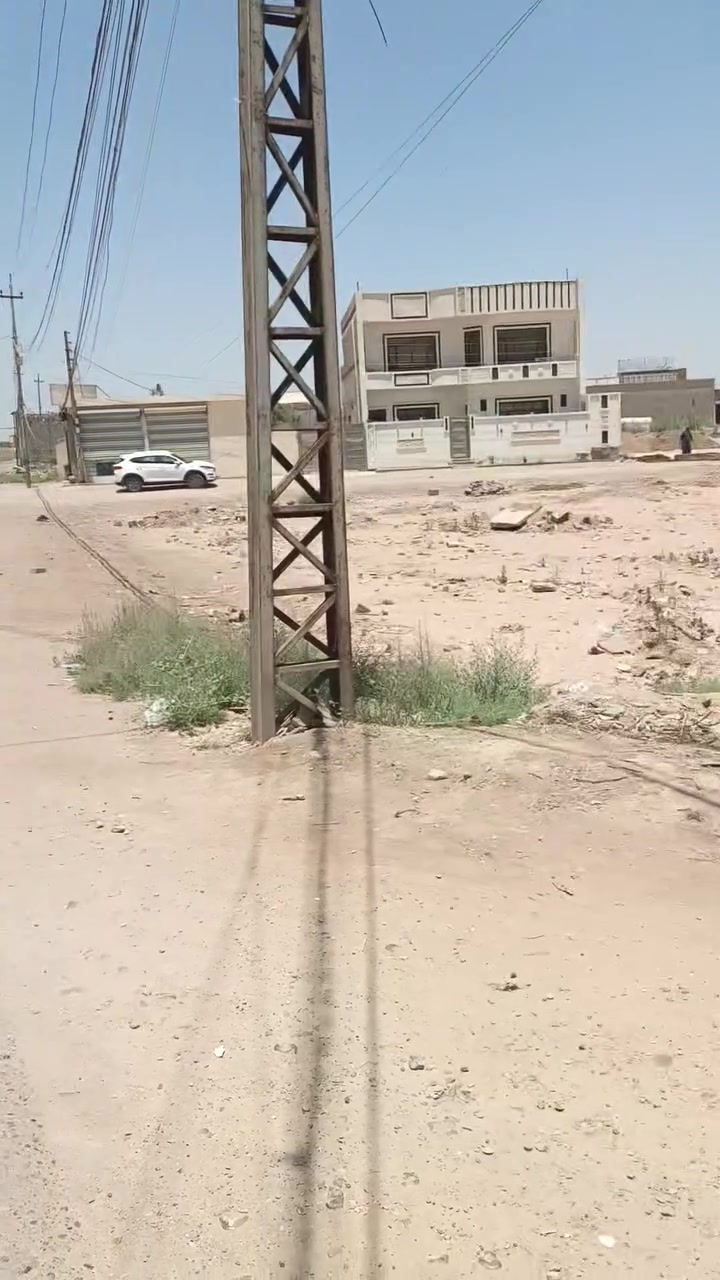 بيع قطعه أرض مساحة 200متر منطقه جسر ديالى الكرغوليه ***********
