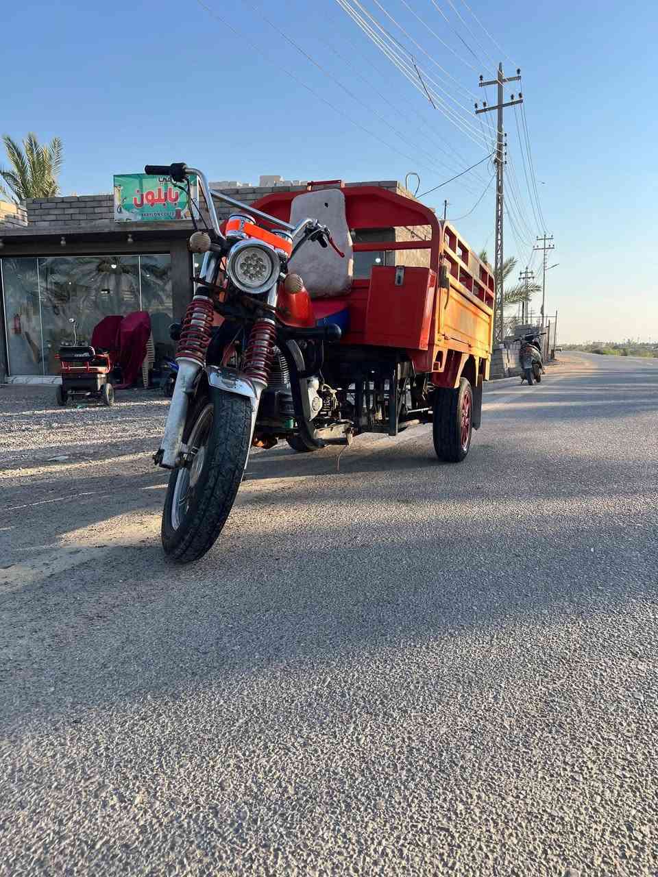 السلام شباب ستوته للبيع مديل 19اوراق السعر واحد ونص وبيهه مجال الشراي يتصل وبيخير ويدلل الرقم ***********الستوته خير من الله رجااااً الي موشراي لا يتعبني
